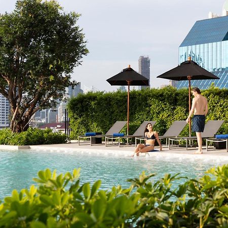 Hotel Ascott Embassy Sathorn Bangkok Zewnętrze zdjęcie The swimming pool at the hotel