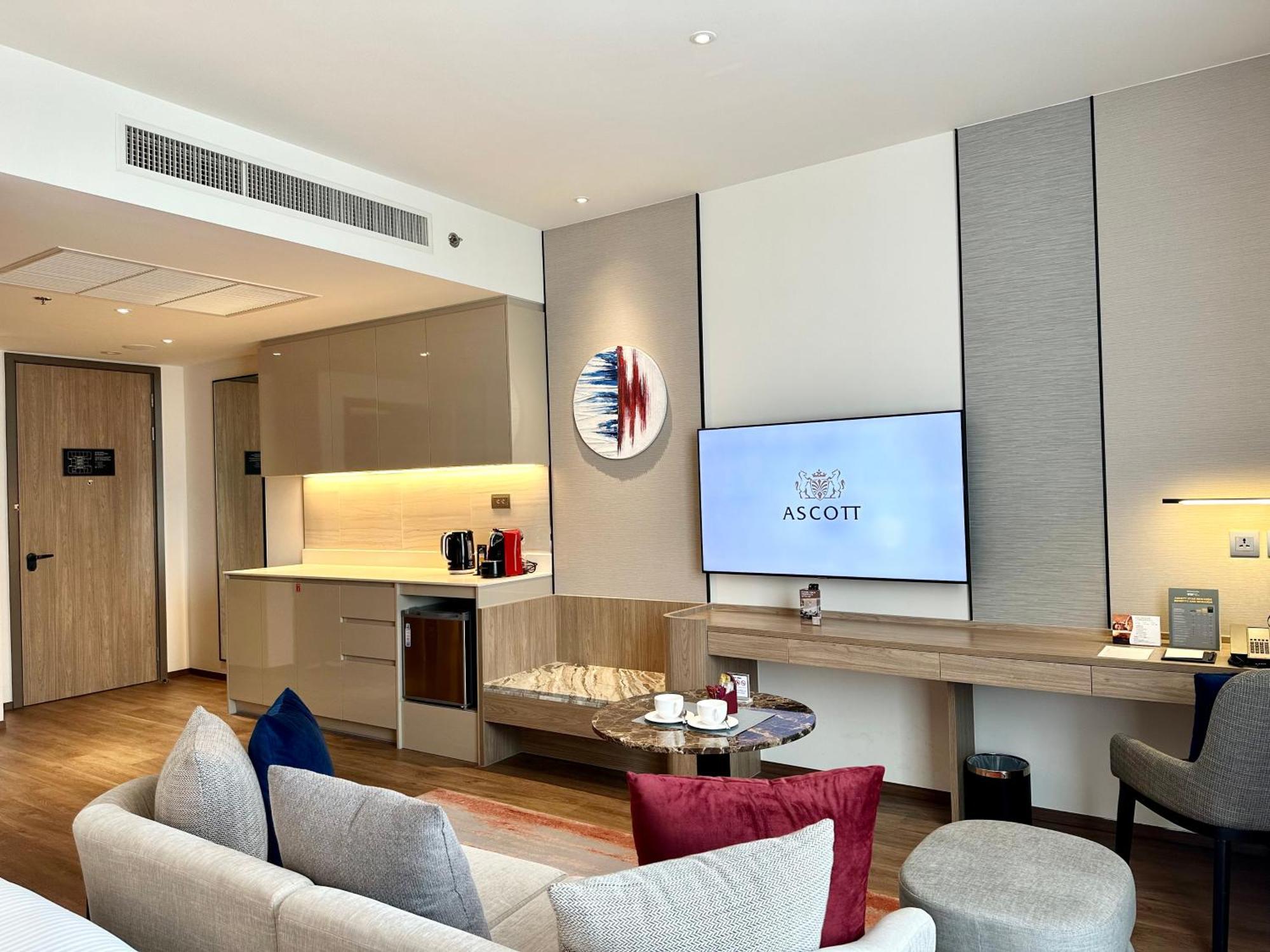 Hotel Ascott Embassy Sathorn Bangkok Zewnętrze zdjęcie A suite at Ascott Suites, Kuala Lumpur