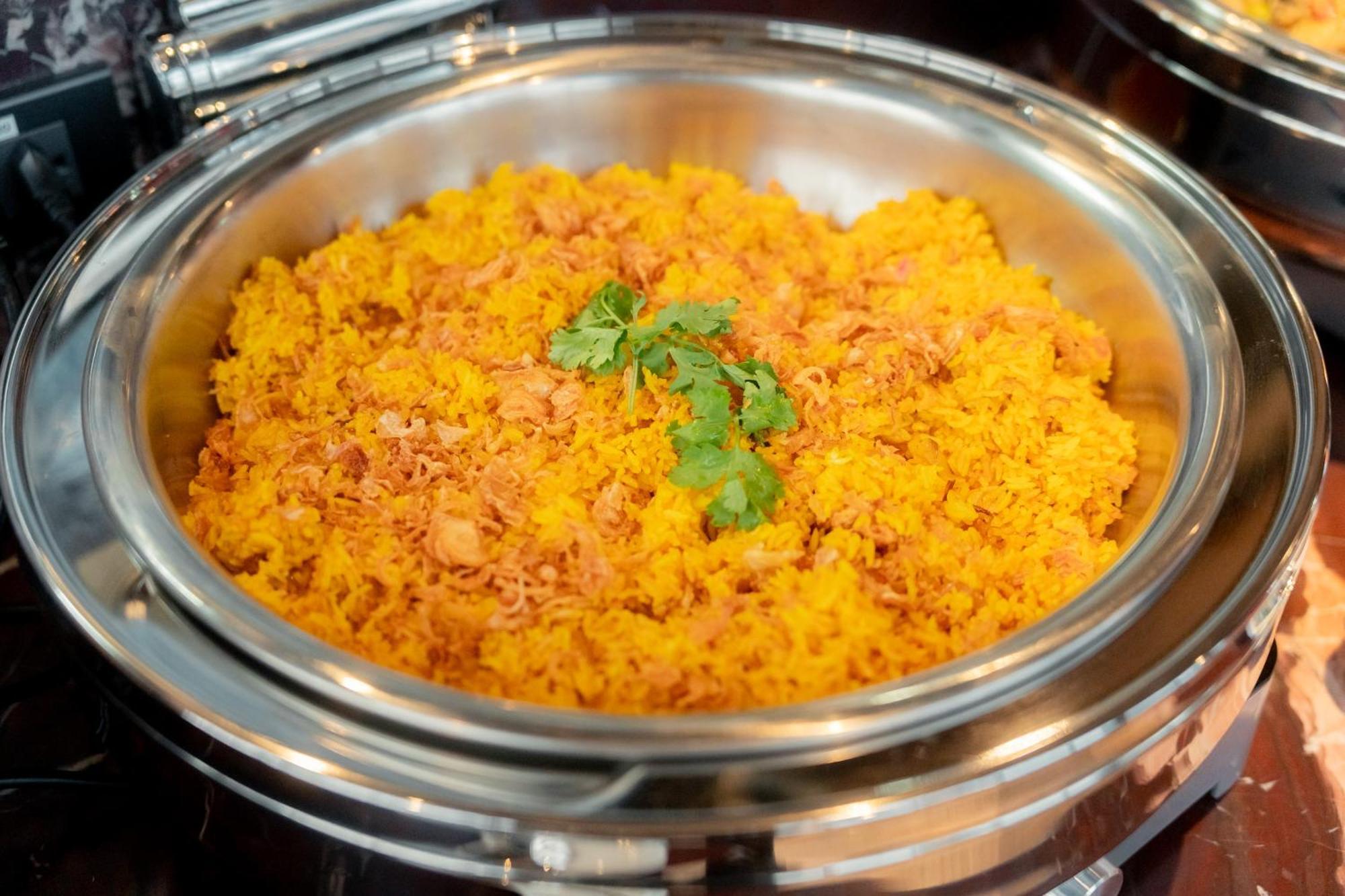 Hotel Ascott Embassy Sathorn Bangkok Zewnętrze zdjęcie Biryani